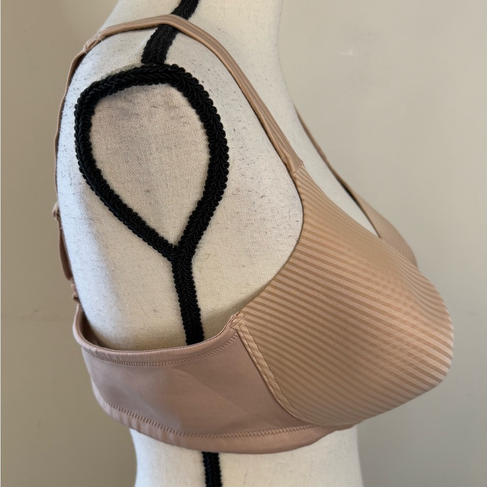 Vanity Fair 42C striped tan adjustable triple hook padded bra - Picture 3 of 11